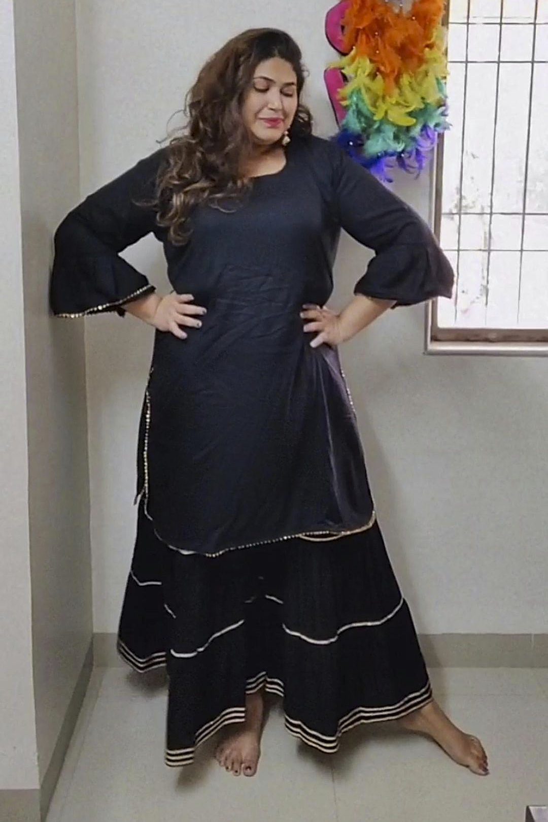 Black Sharara Suit: Simple Kurti with sharara/gharara pants | Black attire,  Indian wedding wear, Indian fashion dresses
