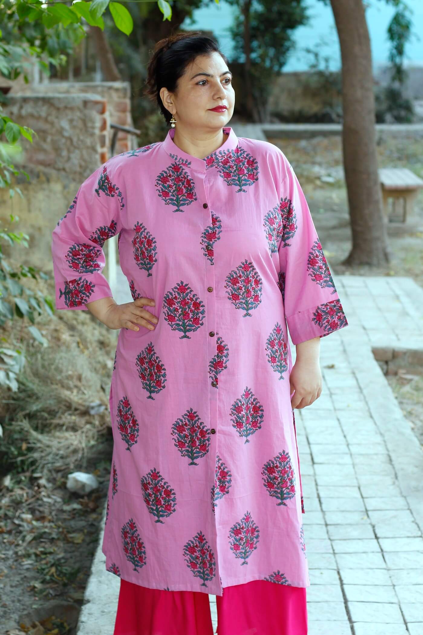 Shop Now Pink Lining Kaftan for Plus Size » 𝗔𝗗𝗜𝗥𝗜𝗖𝗛𝗔
