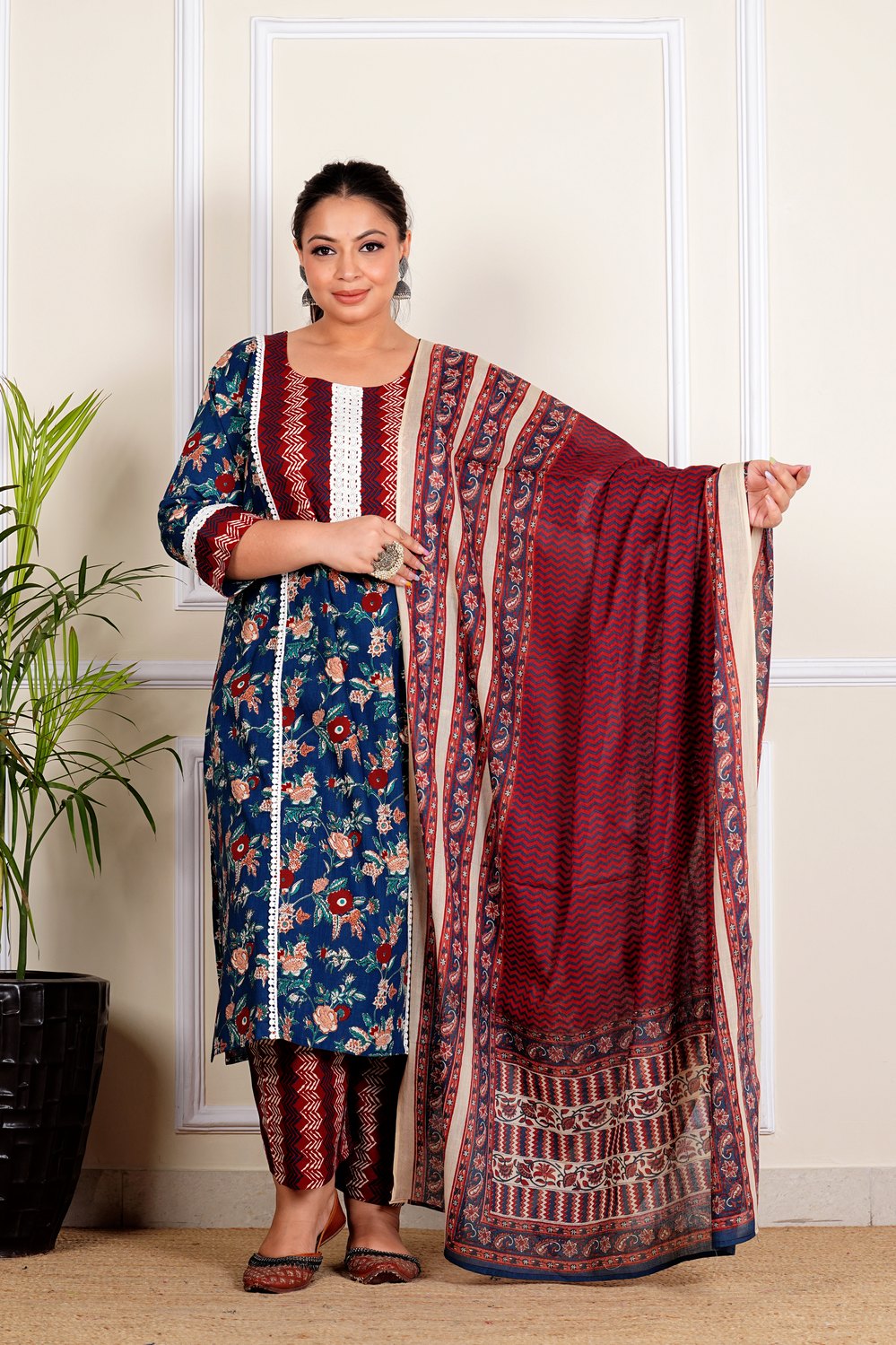 Sara Indigo Plus Size Dupatta Set