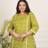 GREEN Floral Katha Plus Size Tuncis Tops