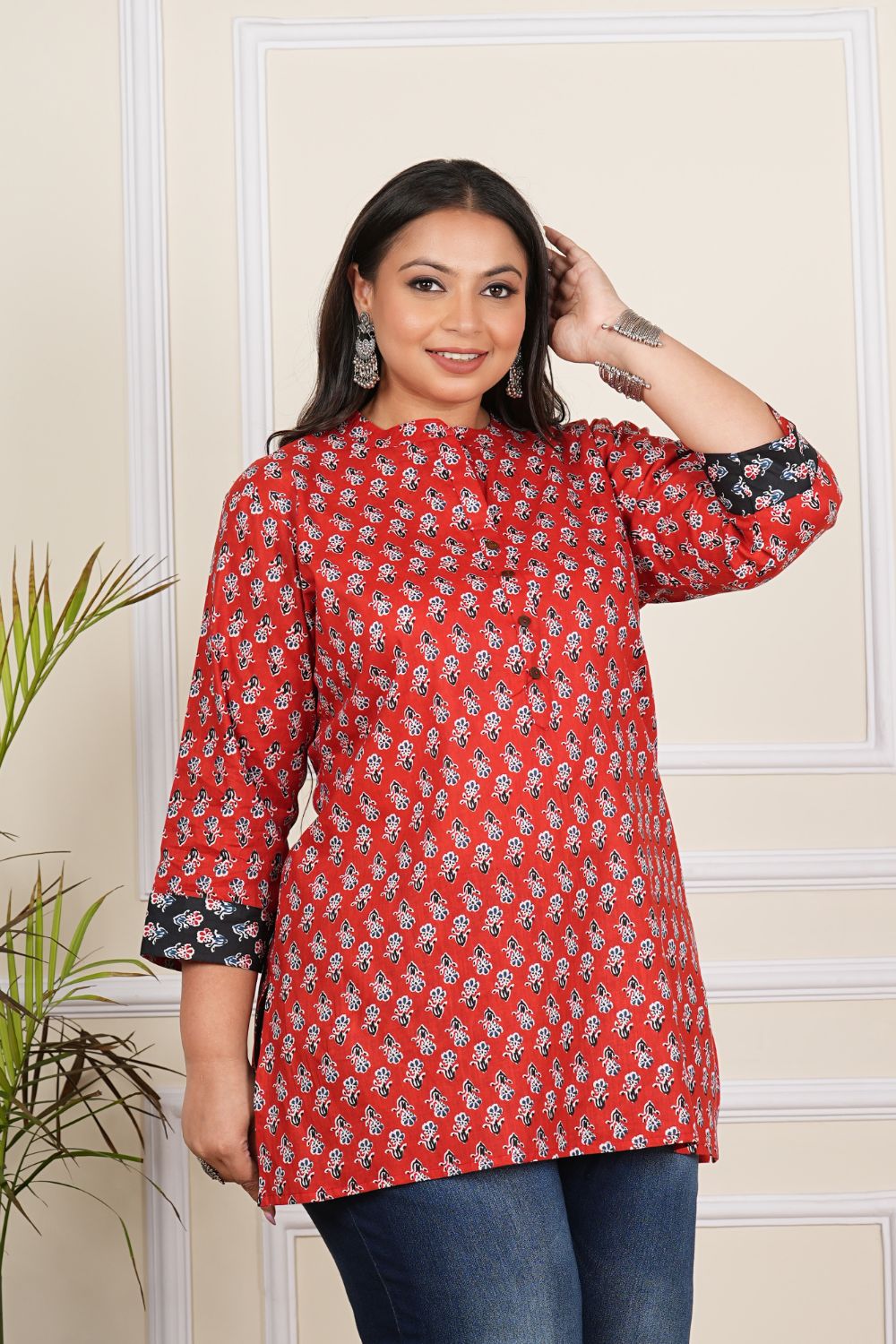 plus size red butti short kurta