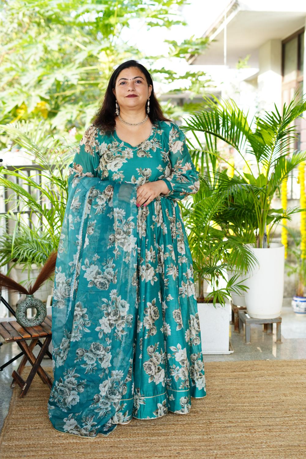Diya Gulab Flower Green Long Anarkali