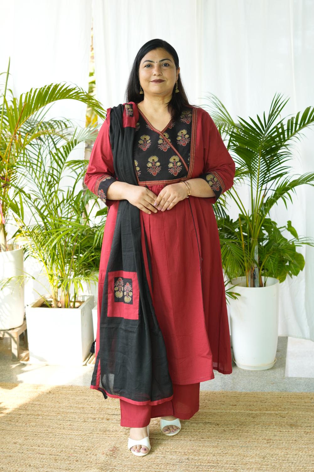 Maroon Black Butta Dupatta Set